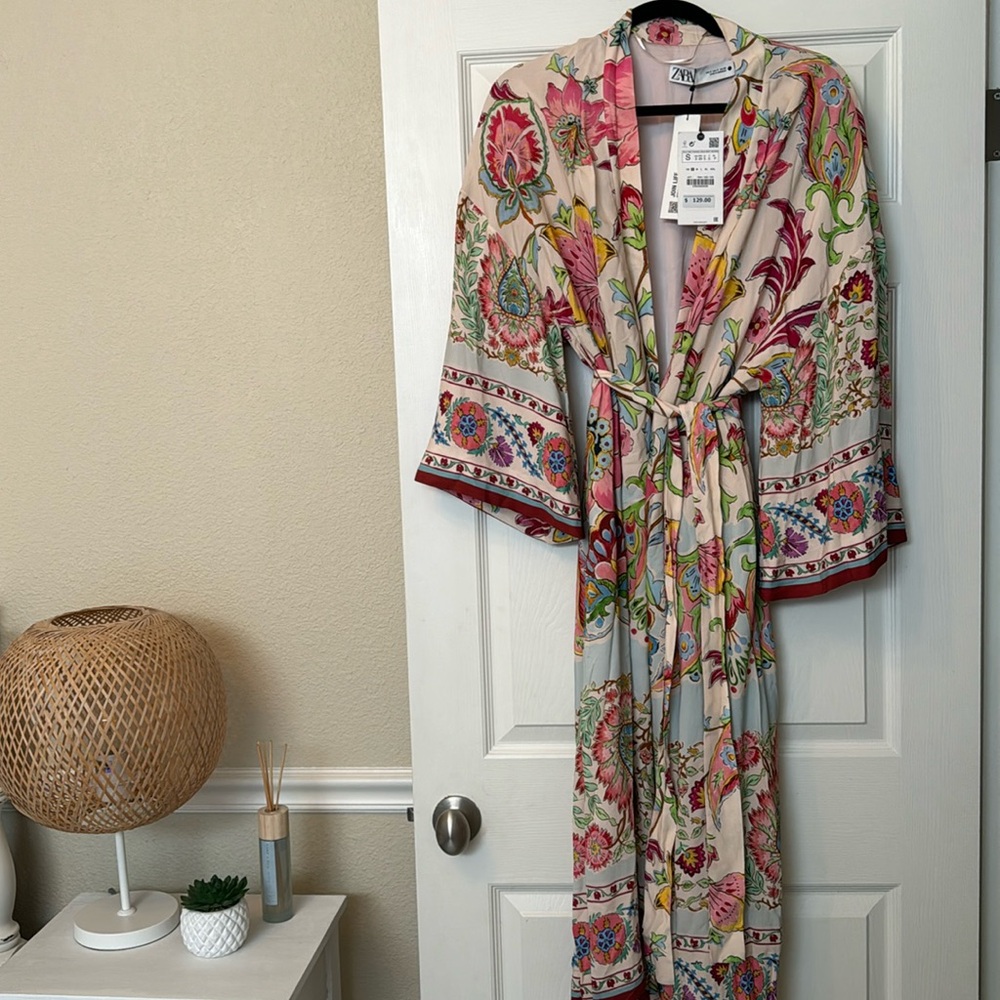 Zara Floral Kimono Blogger Fave